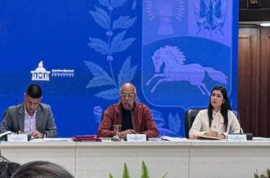 Jorge Rodríguez: Comercios deben bajar los precios