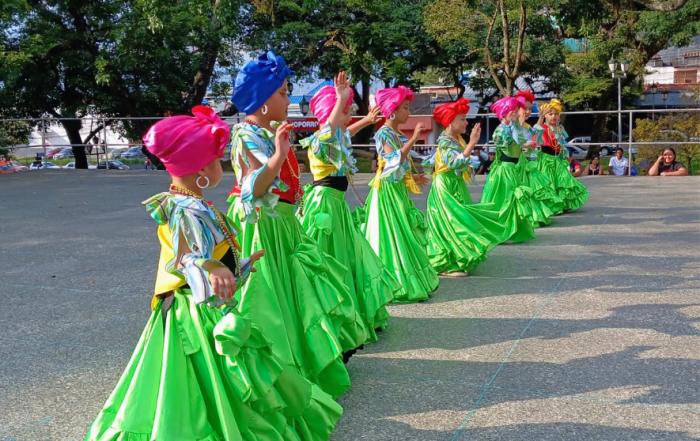 Festival Hispanoamericano de la Danza 2026 vibró en la icónica Plaza Los Mangos