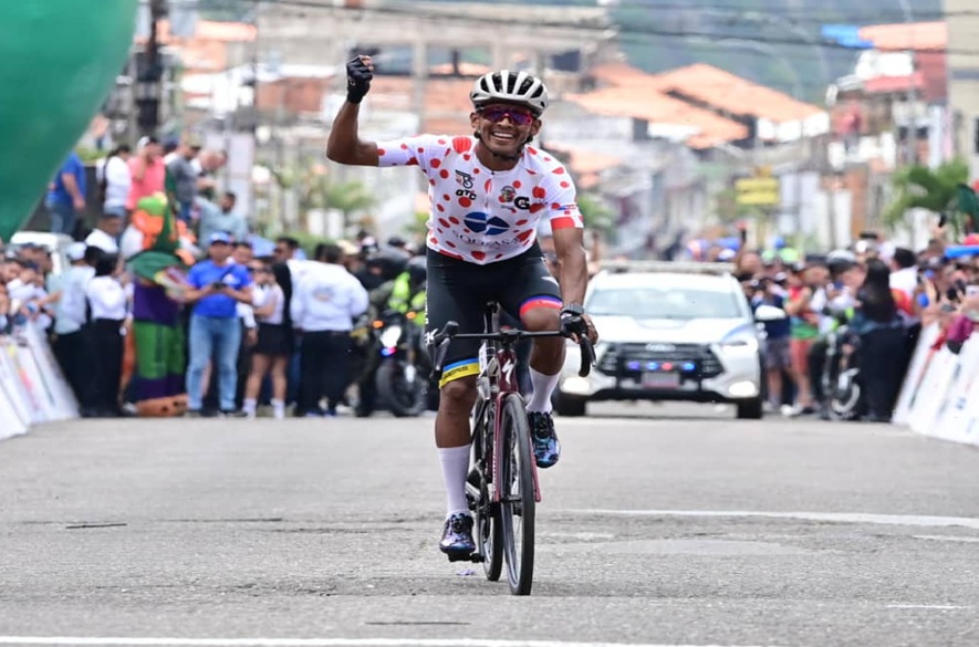 Timoteo Paredes triunfó en la etapa más dura de la vuelta al Táchira