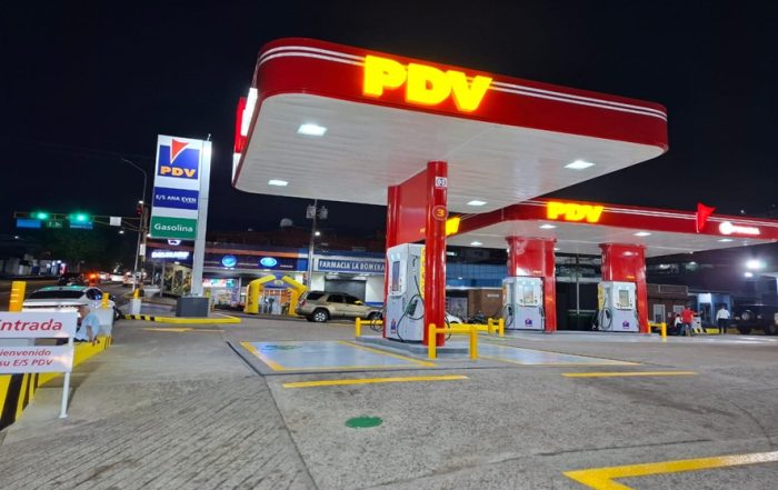Habilitan estaciones de servicio 24 horas en San Cristóbal