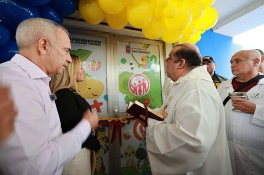 Inauguran la Emergencia Pediátrica del Seguro Social de San Cristóbal