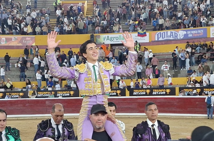 Indultan Toro en la primera corrida de las ferias del sol