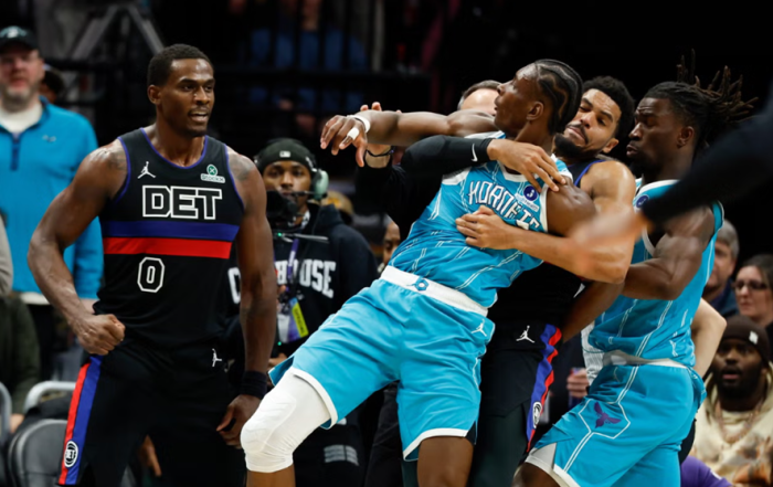 NBA suspende jugadores por pelea entre Detroit y Charlotte