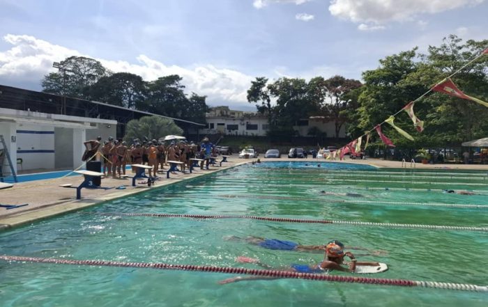 ¡San Cristóbal Nadó con el Corazón por Rafael Vidal!