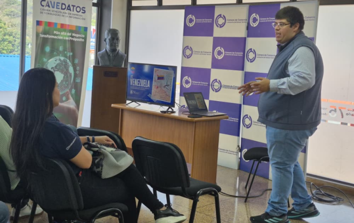 Incentivan a la formación económica ante nueva era mercantil