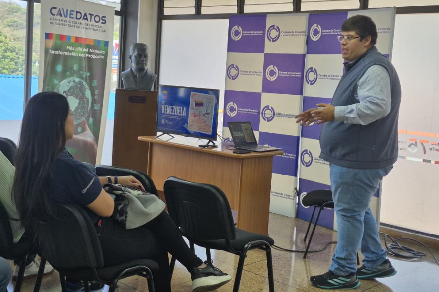 Incentivan a la formación económica ante nueva era mercantil