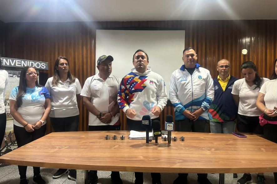 San Cristóbal se convierte en el epicentro de la natación artística nacional