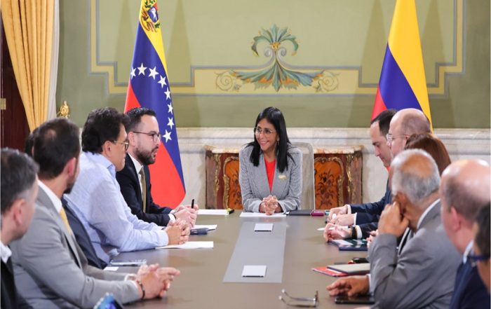 Venezuela y Colombia acuerdan cooperación energética
