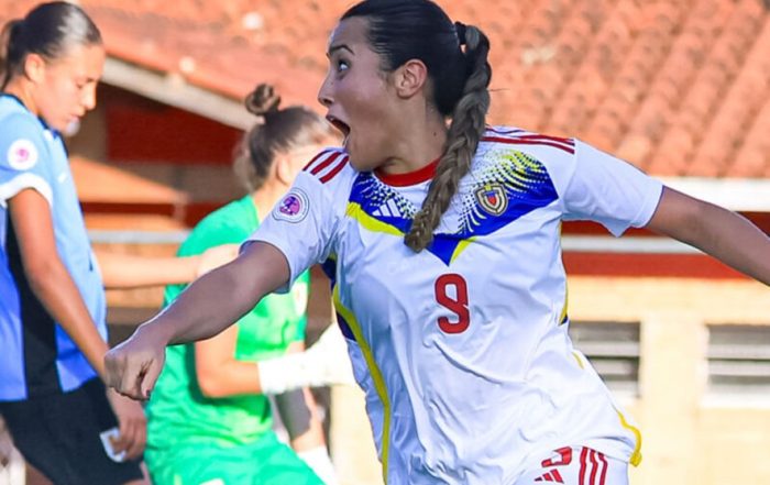 Vinotinto femenina triunfa en Paraguay