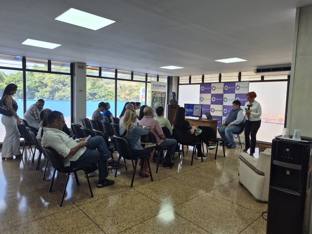 Incentivan a la formación económica ante nueva era mercantil