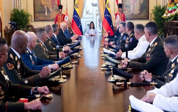 Delcy Rodríguez juramenta nuevo mando militar