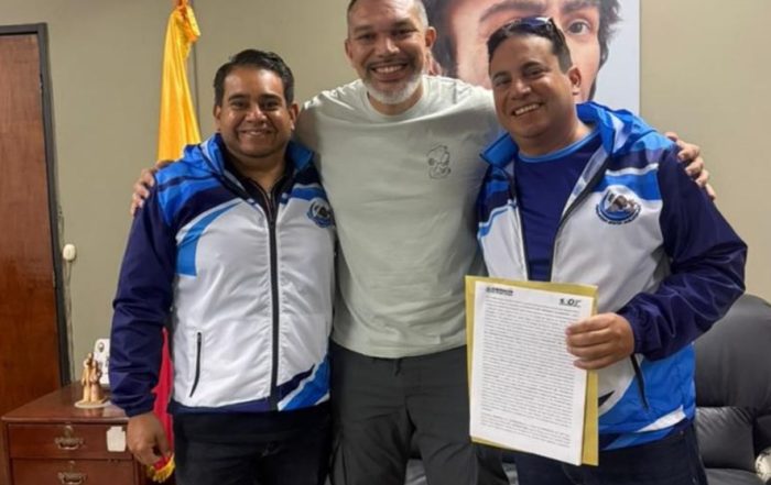 Erwin Maldonado lidera proyecto para rescatar piscinas en San Cristóbal