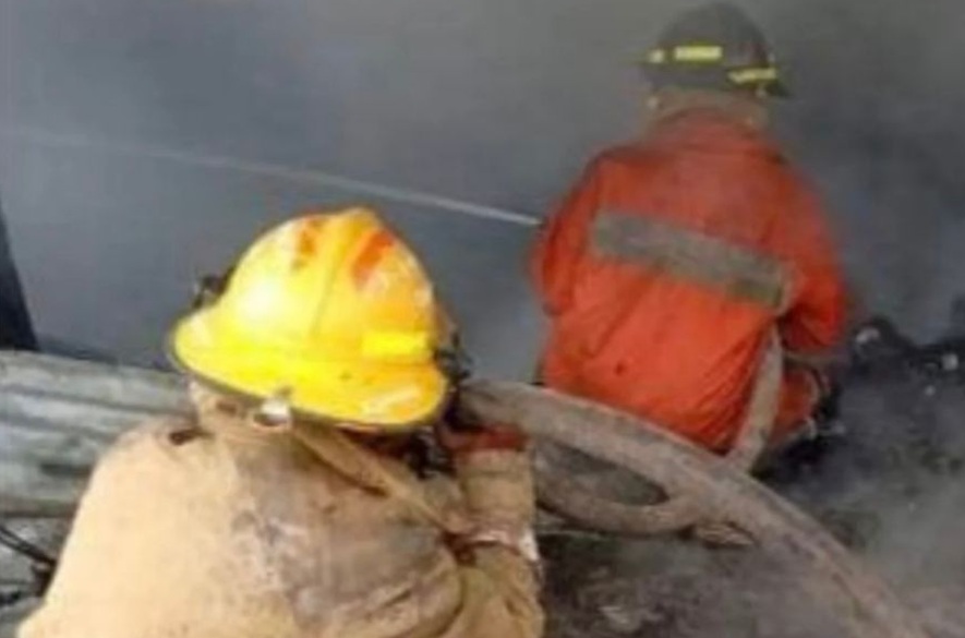 Madre falleció en incendio tras poner a salvo a su hija en Colón