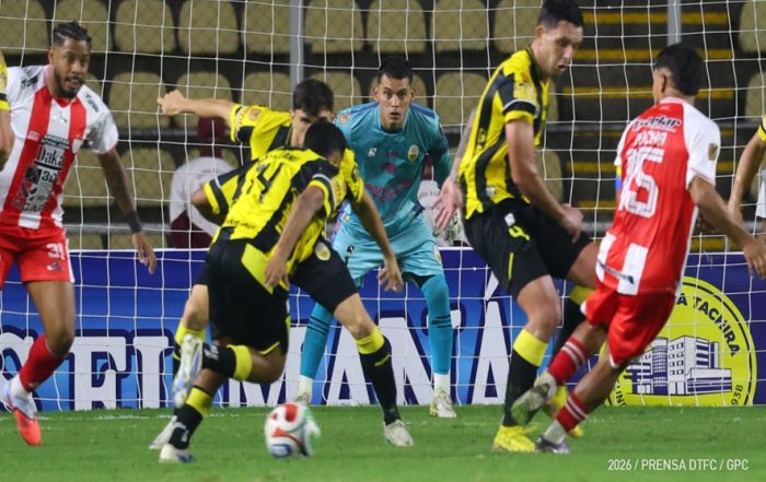 Portero del deportivo Táchira se prepara a tope