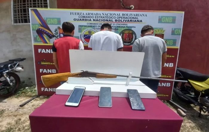 Táchira: Detenidos tres hombres por realizar motopiruetas en La Popa