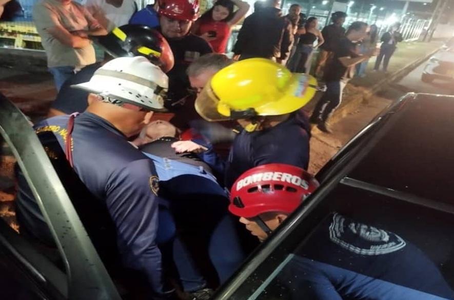 Táchira: Varios lesionados tras colisión múltiple en la avenida Antonio José de Sucre