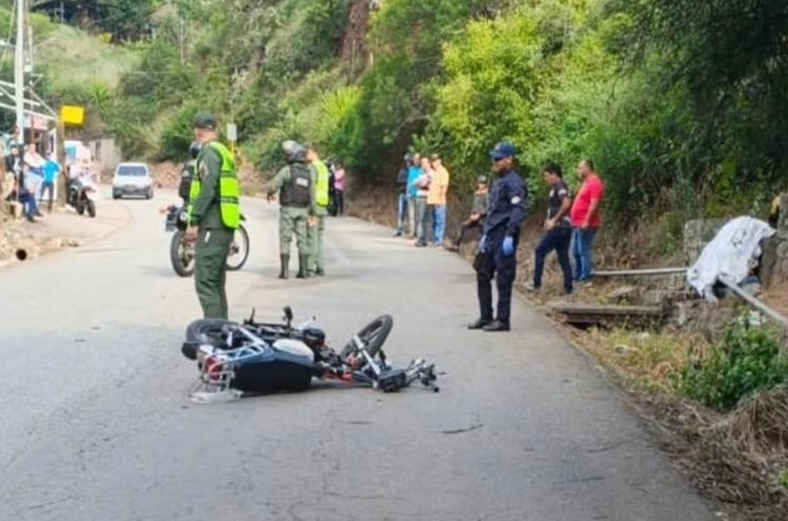 Un fallecido y un herido tras derrapar su moto en Seboruco