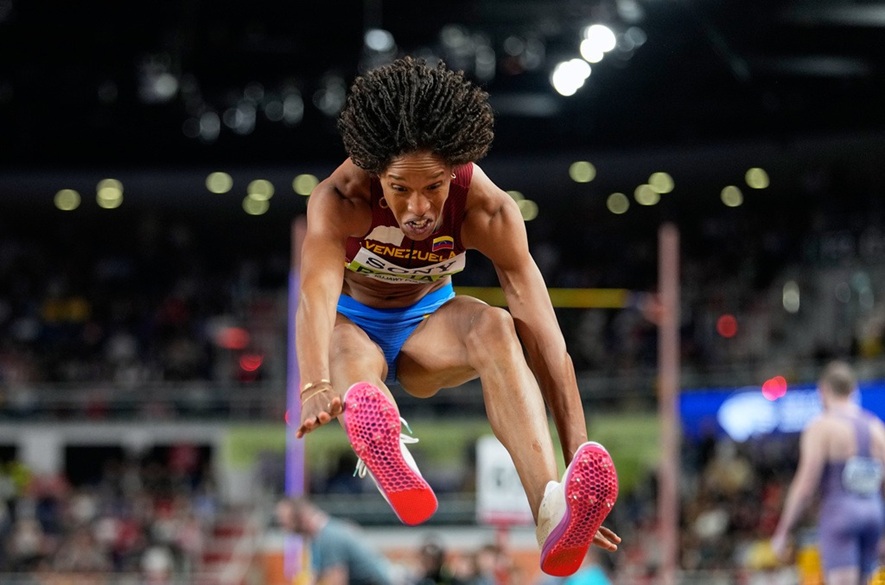 Yulimar, plata en mundial de atletismo en Tokio