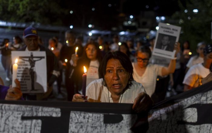 Denuncian crisis humanitaria de presos políticos
