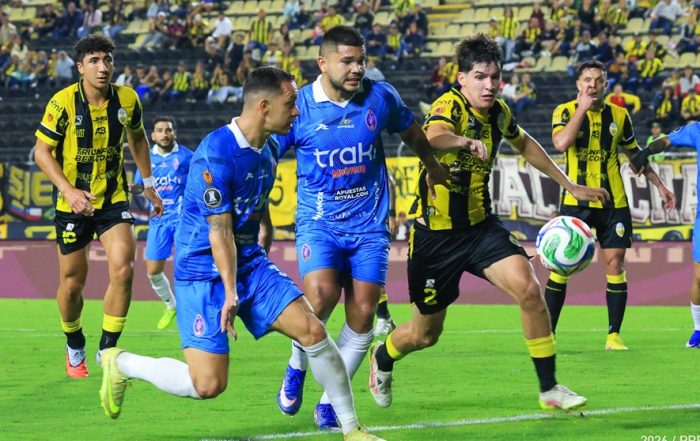 Deportivo Táchira pierde ante el deportivo La Guaira