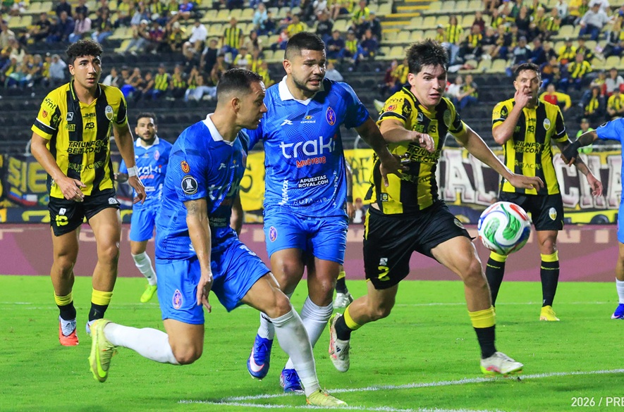 Deportivo Táchira pierde ante el deportivo La Guaira 