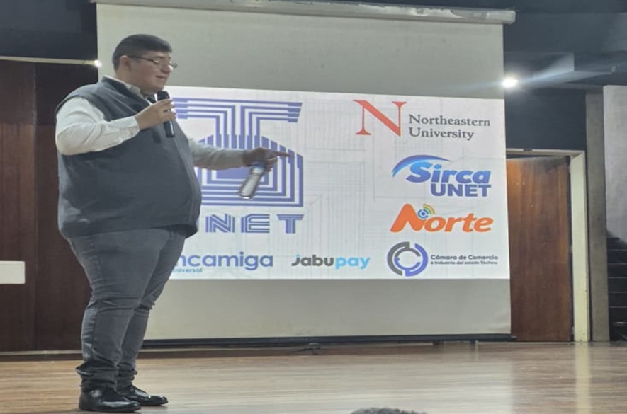Economista Carlos Elías Campos proyecta posibles escenarios para el aumento de ingresos este 1 de mayo