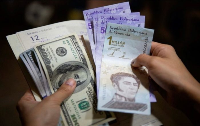 El bolívar se devaluó un 36% frente al dólar en el primer trimestre de 2026