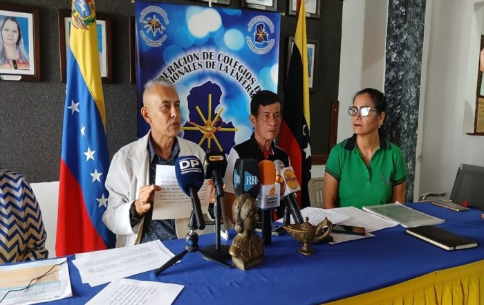 Enfermeros exigen salarios dignos