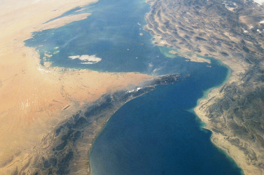 Irán abre el estrecho de Ormuz por dos semanas