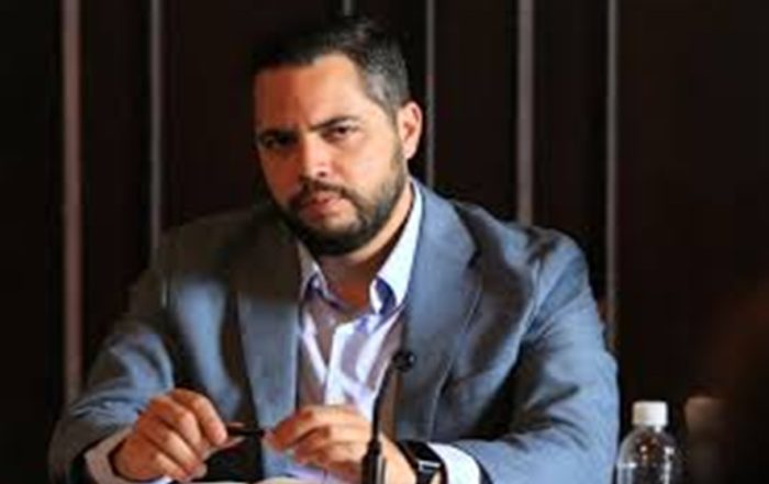 Exigen destitución del ministro de prisiones de Venezuela