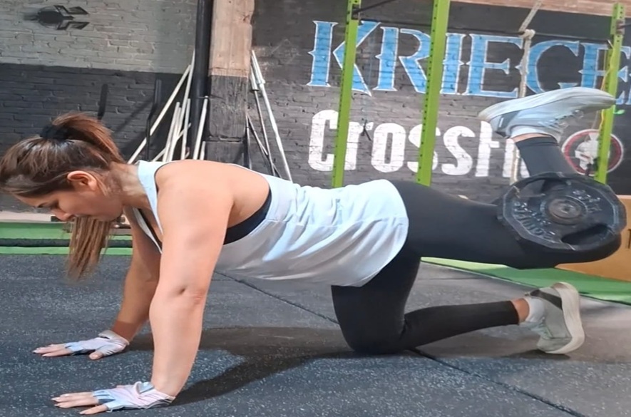 Fuerza que Empodera: El Mito del Cuerpo "Varonil" vs. la Realidad de una Mujer Funcional