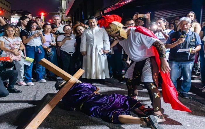 Táchira: Fe y tradición recorrieron las calles en el Viacrucis de la ciudad de San Cristóbal