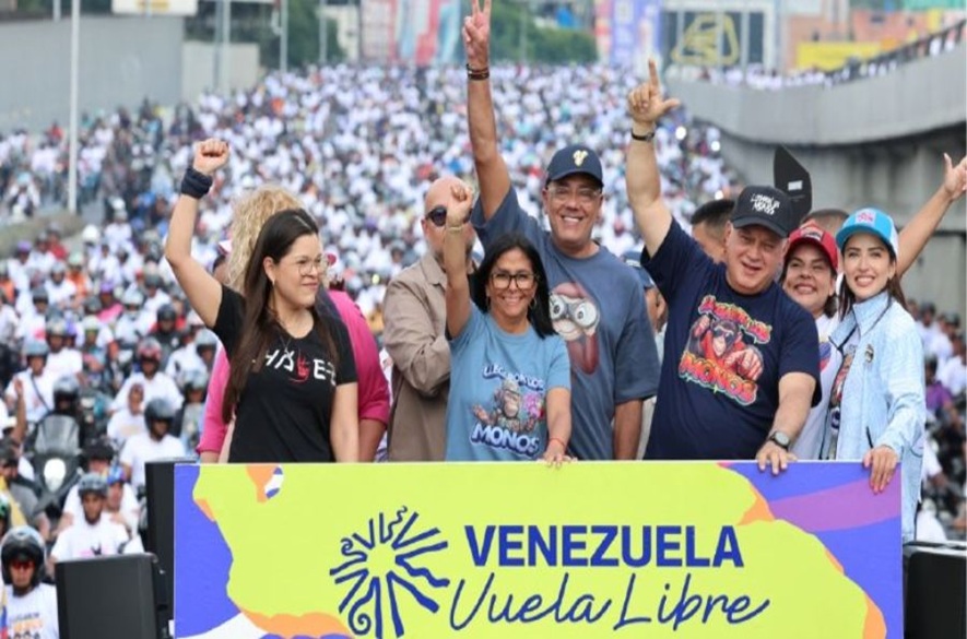 Delcy Rodríguez anuncia incremento del ingreso mínimo integral a $240