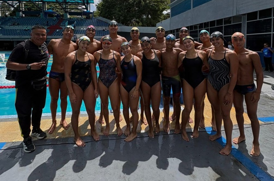 La natación tiene sello andino: Club Casa del Profesor se mete en el Top 10 de la natación nacional