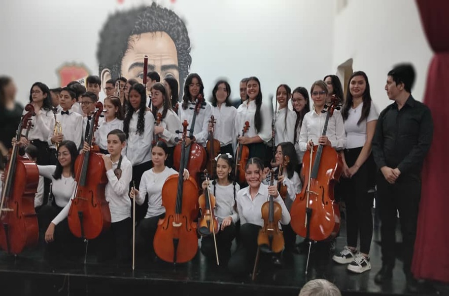 Orquesta Sinfónica Miguel Angel Espinel rindió homenaje a San Cristóbal