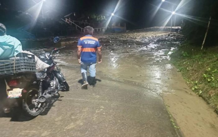 Táchira: Lluvias causan daños en El Balneario Las Mesitas en San José de Bolivar
