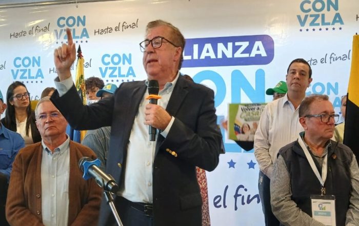 César Pérez vivas: Se debe convocar a una elección presidencial
