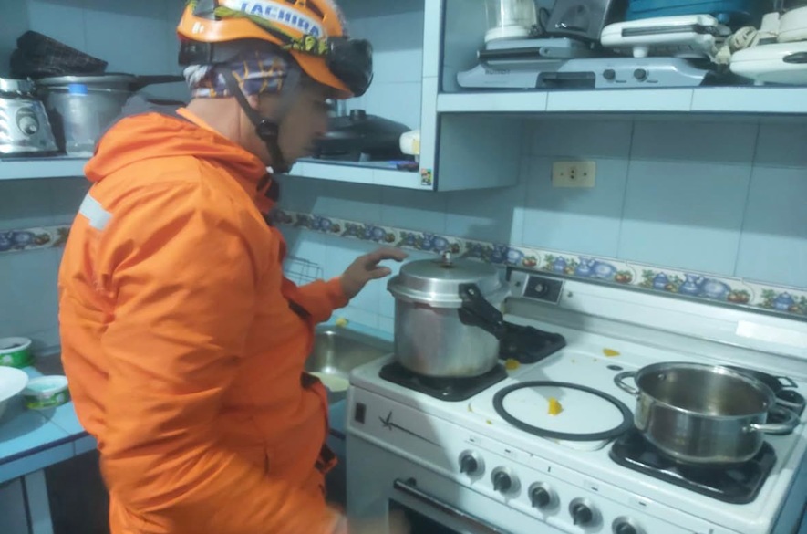 Explosión de olla de presión dejó dos heridos en San Cristóbal