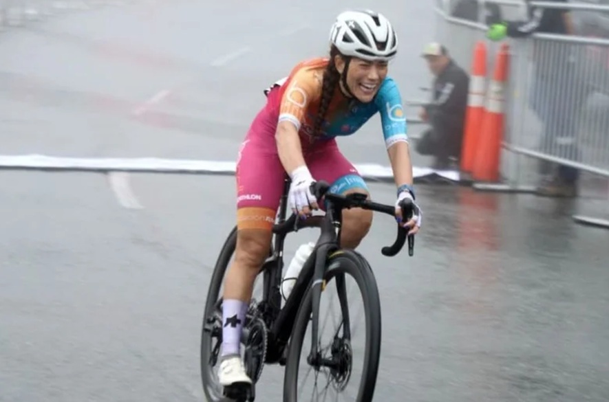 Lilibeth Chacón del Táchira a dominar la etapa más dura de la vuelta a Colombia