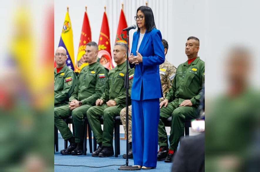 Delcy Rodríguez lideró acto de ascensos de la Guardia de Honor y la DGCIM