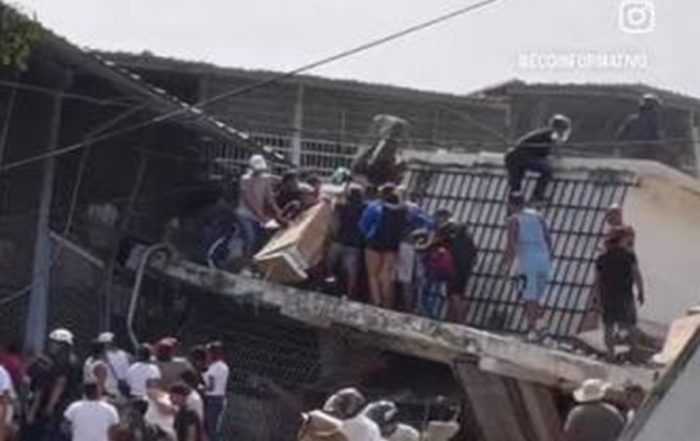 Detienen a más de diez personas por vandalismo en La Guaira