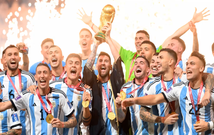 Messi, Mbappé y Haaland lideran la carrera por la Bota de Oro adidas